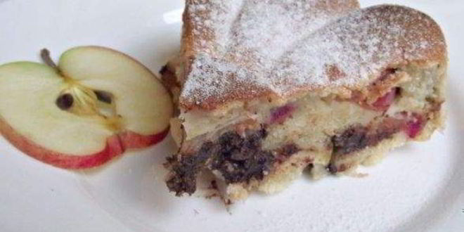 Рецепт красивой шарлотки с яблоками