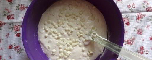 Шаг 4: меренговой шарлотки с малиной и белым шоколадом