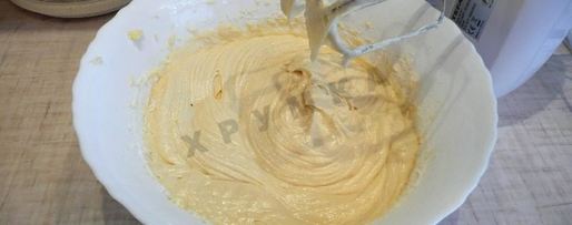 Шаг 5: пирога с вишней в мультиварке типа шарлотка