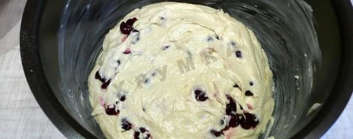 Шаг 7: пирога с вишней в мультиварке типа шарлотка