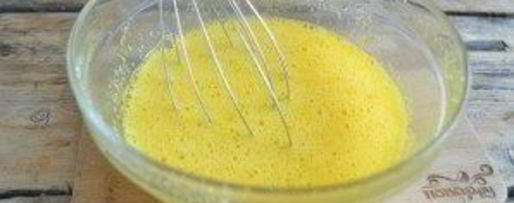 Шаг 4: шарлотки классической с яблоками