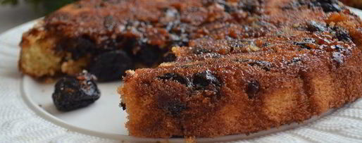 Шаг 7: шарлотки на манке с карамельным черносливом