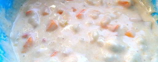 Шаг 13: шарлотки с ананасом и хурмой