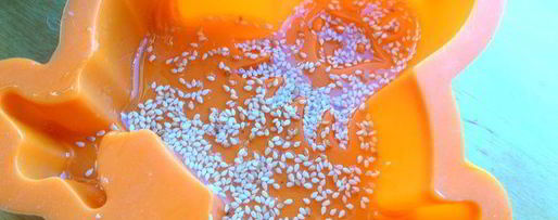 Шаг 19: шарлотки с ананасом и хурмой