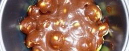 Шаг 5: шарлотки с какао и яблоками