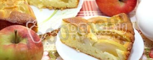 Шаг 13: шарлотки с творогом и яблоками