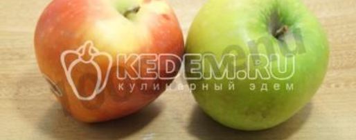 Шаг 7: шарлотки с творогом и яблоками