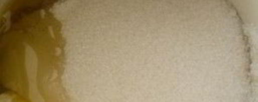 Шаг 1: шарлотки с вишней в мультиварке