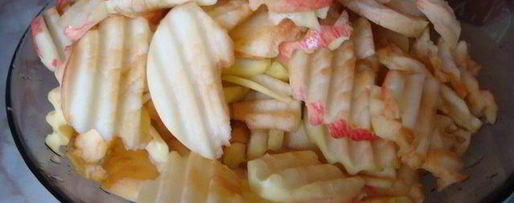 Шаг 1: шарлотки с яблоками и изюмом