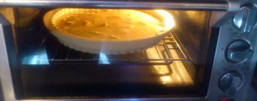 Шаг 8: шарлотки с яблоками и лимонами