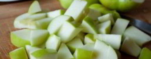 Шаг 1: шарлотки с яблоками и ревенем