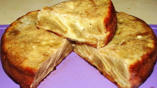 Рецепт Шарлотки с яблоками и с творогом