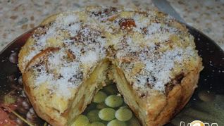 Рецепт Шарлотки с яблоками, изюмом и корицей