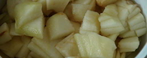 Шаг 4: шарлотки с яблоками, изюмом и корицей