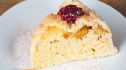 Рецепт Шарлотки с яблоками в микроволновке