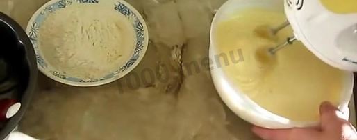 Шаг 2: шарлотки творожной с творогом в духовке