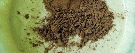 Шаг 2: шоколадной шарлотки с яблоками и пьяной вишней