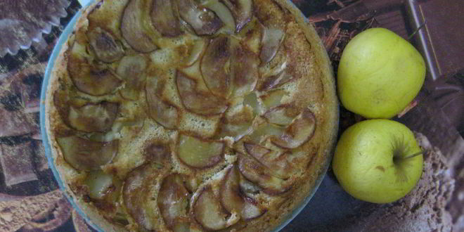 Рецепт яблочной шарлотки с кукурузной мукой