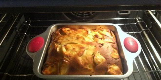 Рецепт яблочно-грушевой шарлотка