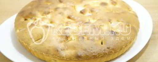 Шаг 12: заливной шарлотки с яблоками