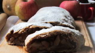 Рецепт Органического яблочного штруделя