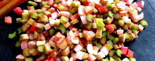 Шаг 3: штруделя из ревеня и изюма