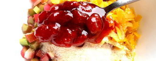 Шаг 8: штруделя из ревеня и изюма