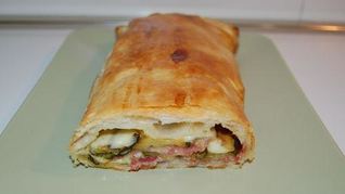 Рецепт Штруделя с беконом и цукини