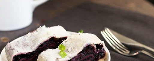 Шаг 11: штруделя с черникой