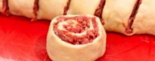 Шаг 2: штруделя с фаршем