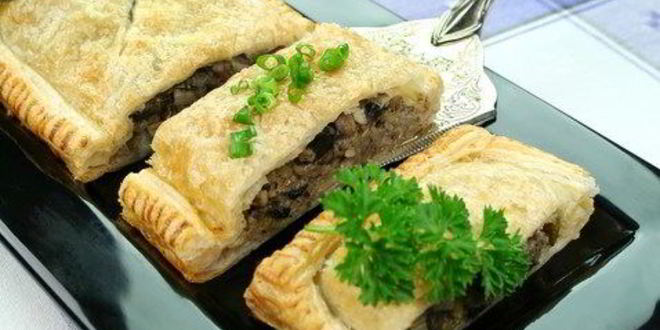 Рецепт штруделя с грибами и луком