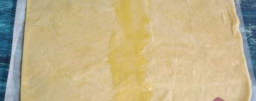 Шаг 4: штруделя с грушей и сыром дор блю