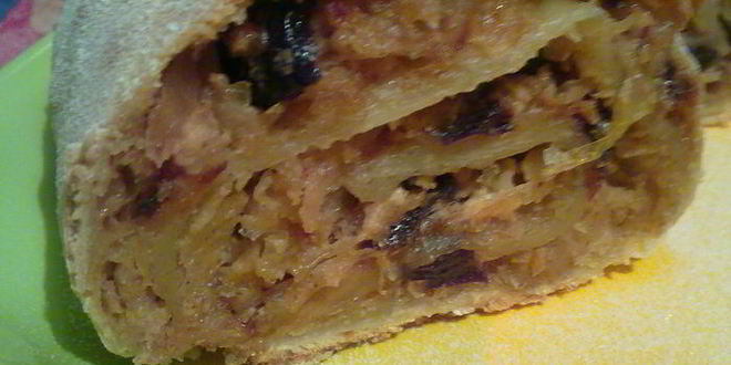 Рецепт штруделя с капустой, творогом и черносливом