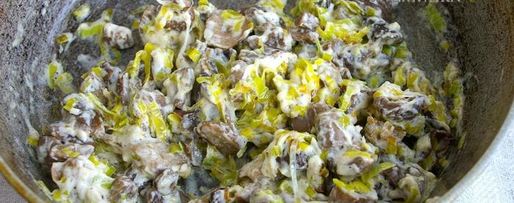 Шаг 7: штруделя с картофелем и грибами в сливочно-сырном соусе