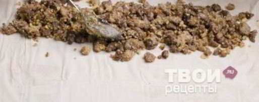 Шаг 20: штруделя с уткой, грецкими орехами и клюквенным соусом