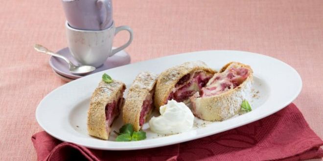 Рецепт штруделя с вишнями и фундуком