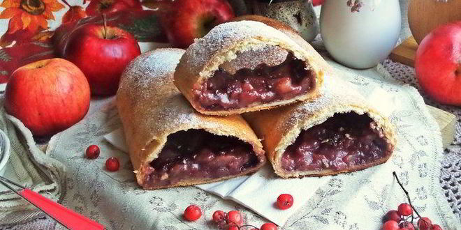 Рецепт штруделя с яблоками и голубикой