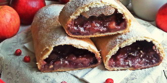 Рецепт штруделя с яблоками и голубикой