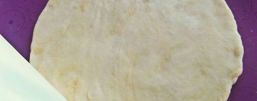 Шаг 13: штруделя с яблоками и голубикой