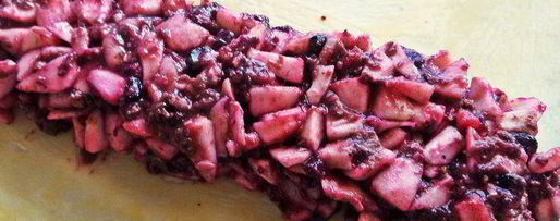 Шаг 16: штруделя с яблоками и голубикой