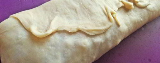 Шаг 20: штруделя с яблоками и голубикой