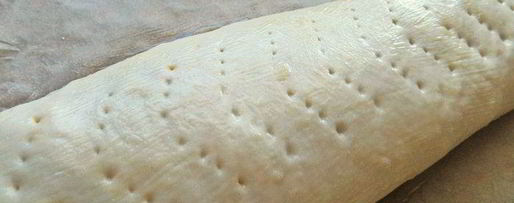 Шаг 22: штруделя с яблоками и голубикой