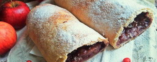 Шаг 27: штруделя с яблоками и голубикой