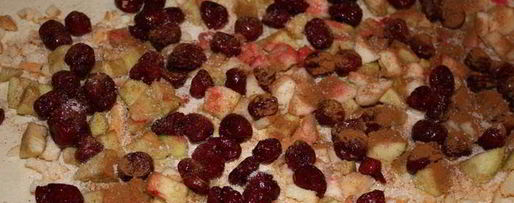 Шаг 1: штруделя с яблоками и вишней