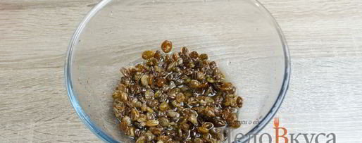 Шаг 10: штруделя с яблоками, изюмом и грецкими орехами