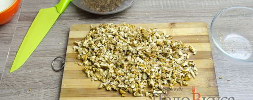 Шаг 15: штруделя с яблоками, изюмом и грецкими орехами