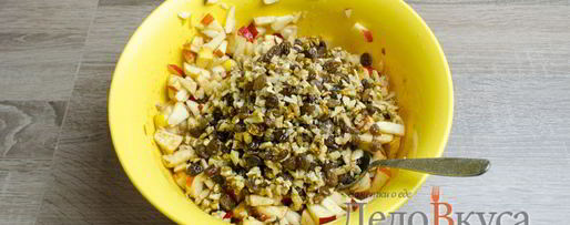 Шаг 21: штруделя с яблоками, изюмом и грецкими орехами