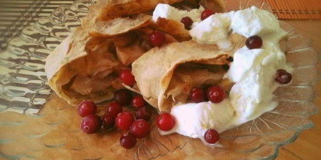 Рецепт штруделя с яблоками, корицей и пломбиром