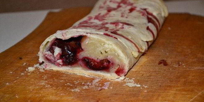 Рецепт штруделя со сливой