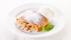 Рецепт Венского штруделя с яблоками и корицей